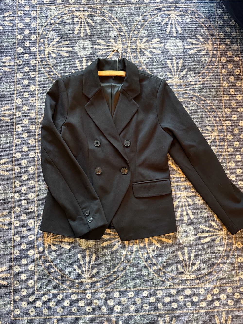 Quince Women's Double-Breasted Black Blazer.  Size Medium.